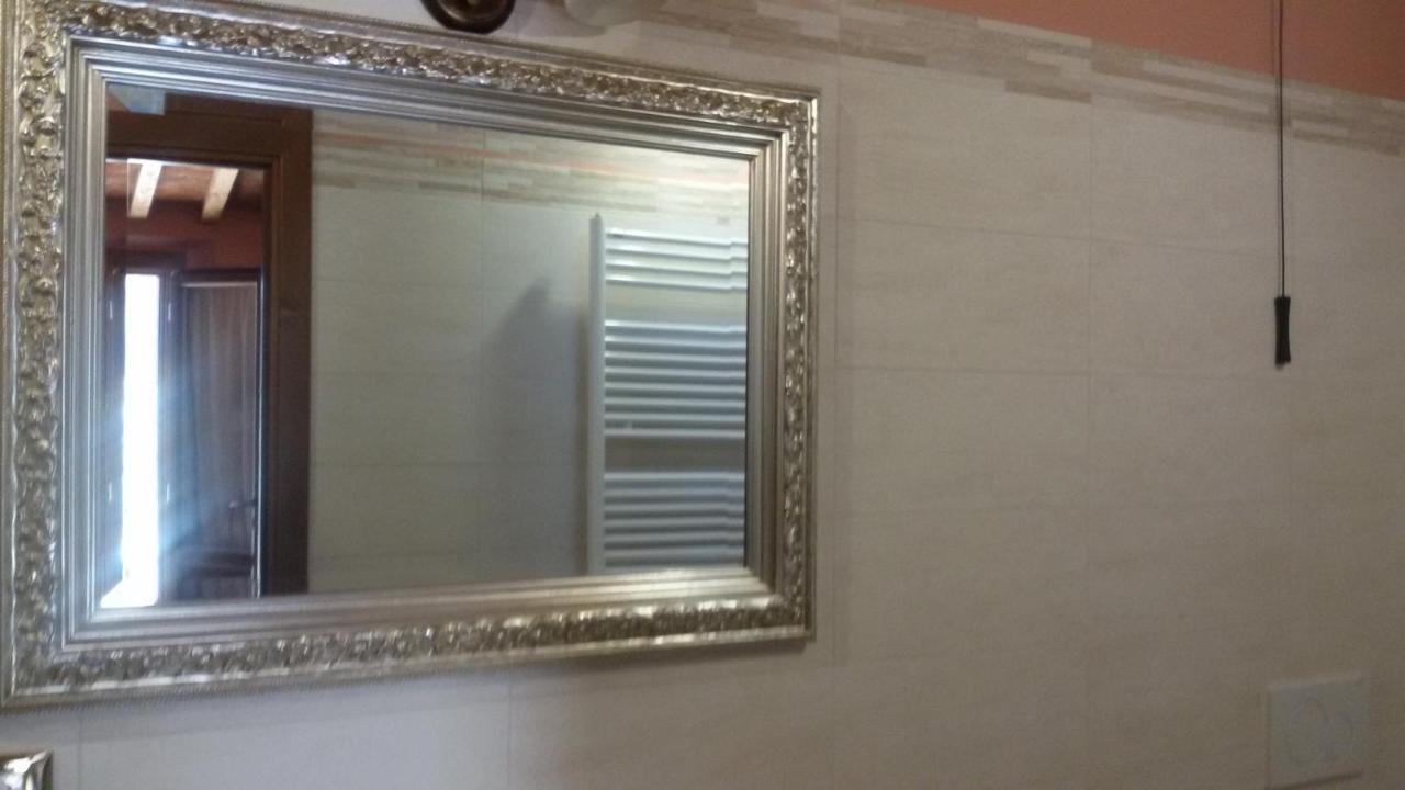 Le Camere Di Nonna Mara Montescudaio Exteriér fotografie